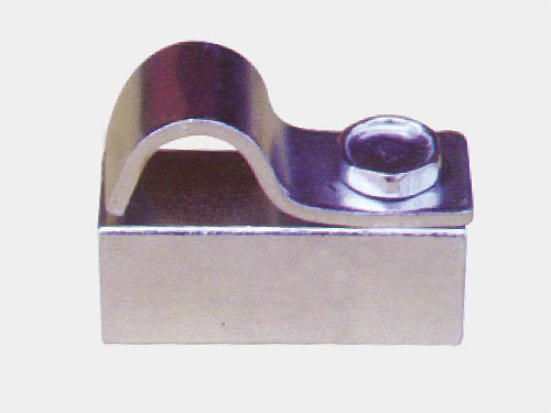 Single side iron sheet pipe clamp